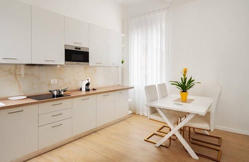 Borgo San Leonardo Apartment | Golden Teal apartment