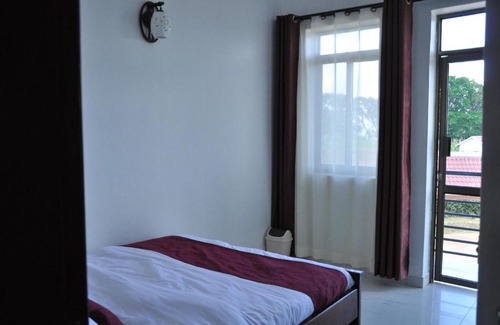 Ibanda Hotel | GOLDEN VIEW HOTEL IBANDA
