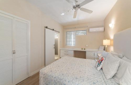 Sunset Crest Apartment | Golden View No 107