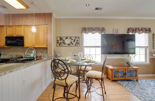 Red Hill Condo | Golf Getaway w/Pool Access in Myrtle Beach!