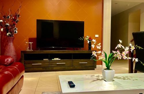 Craigieburn House | Golf View Charm