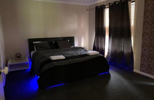 Craigieburn House | Golf View Charm
