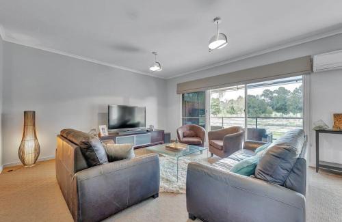 Mulwala Apartment | Golf Views Apartment