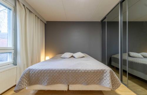 Koillinen District Apartment | Good 3 rooms apartment with free parking & beds for 6!