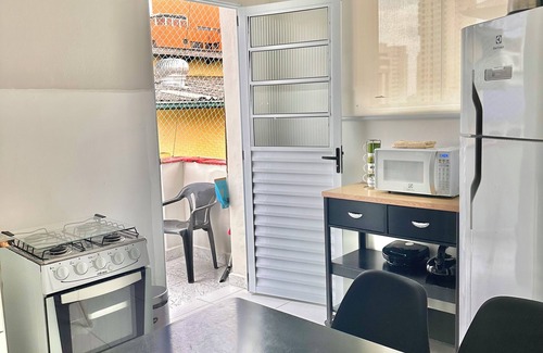 Sumare Apartment | Good neighborhood, many restaurants, near metrô. Just 10 minutes to Av Paulista.