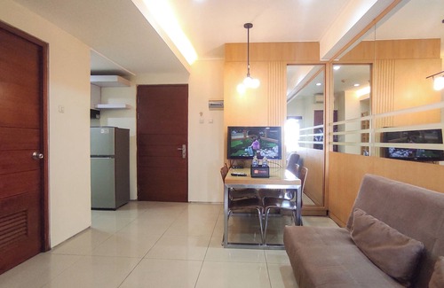 Siwalankerto Apartment | Good Place and Tidy 2BR at High Point Serviced Apartment