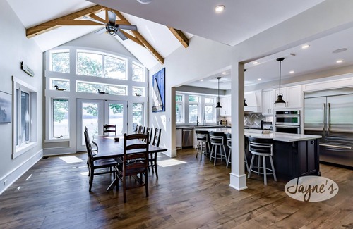 Utterson Cottage | Gorgeous 8Bed, 5Bath Cottage on 3 Mile Lake! Spacious Deck! Privacy! Views!