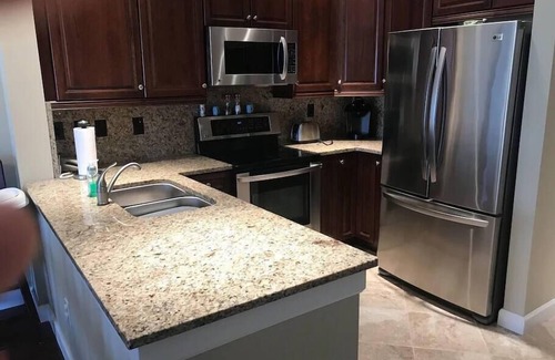 Red Hill Apartment | Gorgeous 2 Bedroom Condo in Legends Golf Community