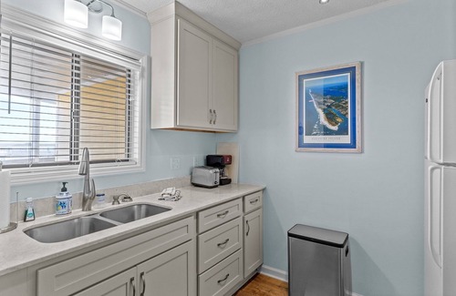 North Carolina Coast Condo | Gorgeous 2 BR/2BA Condo with Ocean and Canal views, heart of Carolina Beach