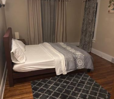 North Buffalo House | Gorgeous 3 BR Upper Unit Home