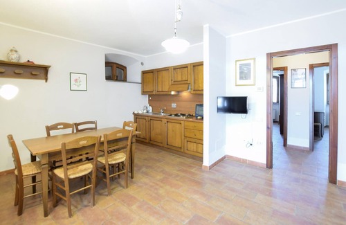 Monteluiano Apartment | Gorgeous apartment in Gubbio with WiFi