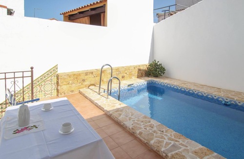 Villaviciosa de Cordoba House | Gorgeous home in Villaviciosa de Cordob