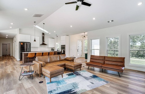 Harrison House | Gorgeous Harrison Getaway w/Patio & Kayak!