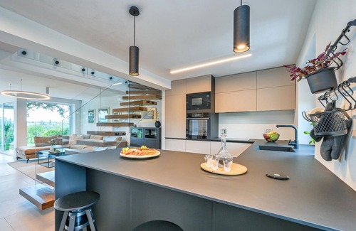 Gornji Kneginec House | Gorgeous home in Gornji Kneginec