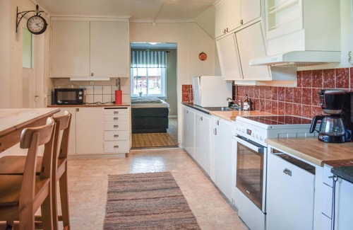 Braas House | Gorgeous home in Braås with kitchen