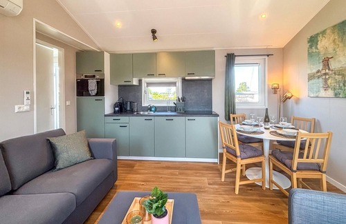 Municipality of Stichtse Vecht House | Gorgeous home in Breukelen with house sea view