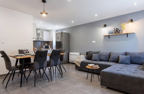 Lovrec House | Gorgeous home in Lovrec