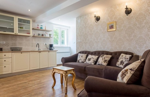 Lovrec House | Gorgeous home in Lovrec