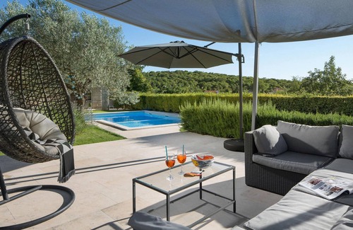 Sorici House | Gorgeous home in Matohanci