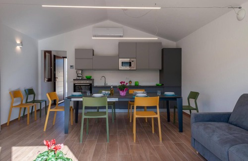 Mogliano House | Gorgeous home in Mogliano