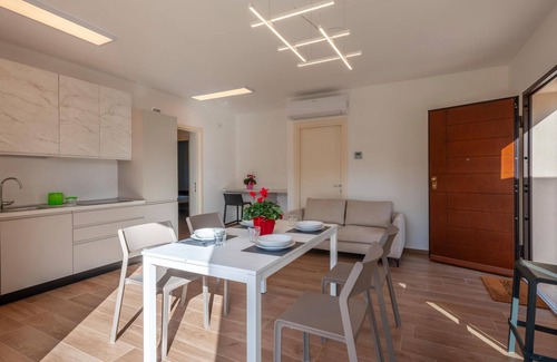 Mogliano House | Gorgeous home in Mogliano