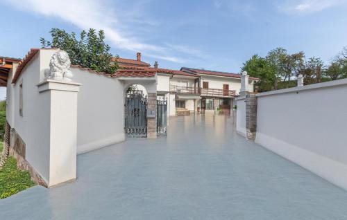 Prem House | Gorgeous Home In Pregarje-Obrov
