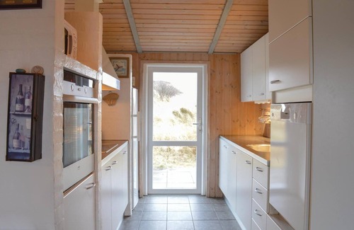 Klegod Strand House | Gorgeous home in Ringkøbing with sauna