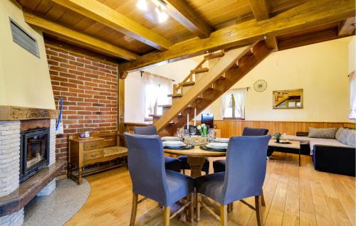 Rovisce House | Gorgeous Home In Rovisce
