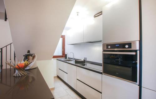 Rupoli House | Gorgeous Home In Terre Roveresche