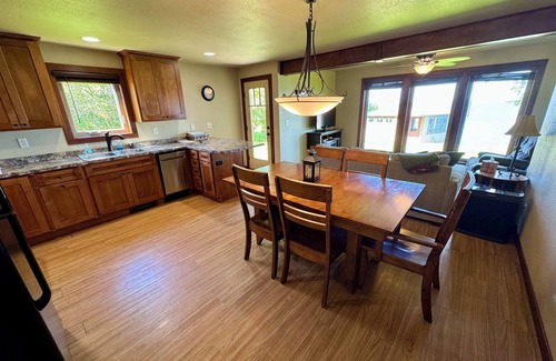 Village of Harrison House | Gorgeous Lake Winnebago Sunsets with private backyard! Pet-friendly!