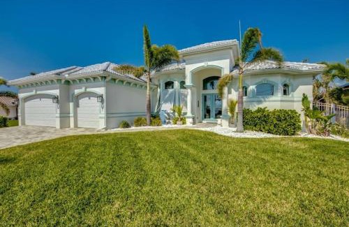 Burnt Store Villa | Gorgeous Lakefront Heated Pool Home, great Wi-Fi in Cape Coral
