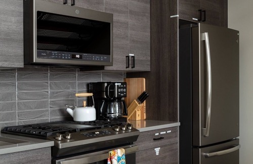 Bozeman House | Gorgeous Midtown Condo