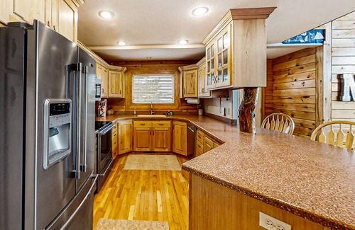 Sweetwater House | Gorgeous mountainside home w/lake-view, fireplace, washer/dryer, & dog-friendly