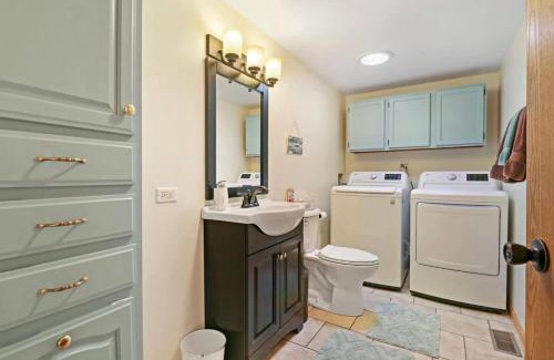 Ingleside House | Gorgeous Nautical Lake House Chain O' Lakes with Hot Tub Option