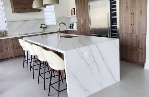 Venetian Shores House | Gorgeous newly constructed home in the exclusive neighborhood of Venetian Shores