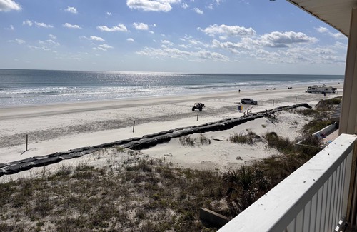Boardwalk House | Gorgeous Ocean Front Beach Home. Easy stroll to Restaurants and Night Life.