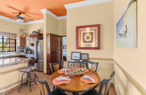 El Centenario House | Gorgeous Private Home with 360 degree Vistas and Heated Pool