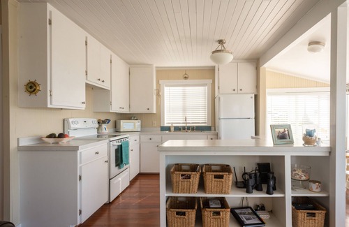 Camano Island Cottage | Gorgeous Puget Sound Views w/Huge Deck & Sunsets