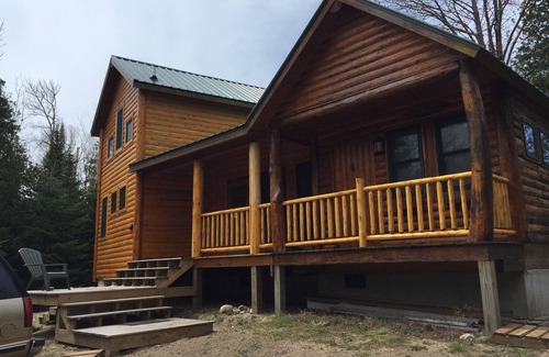 Beaver Island Cabin | Gorgeous Rustic Northern Michigan Island Getaway