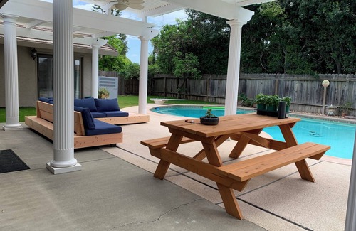 Woodland House | Gorgeous summer Haven with Pool and Sauna