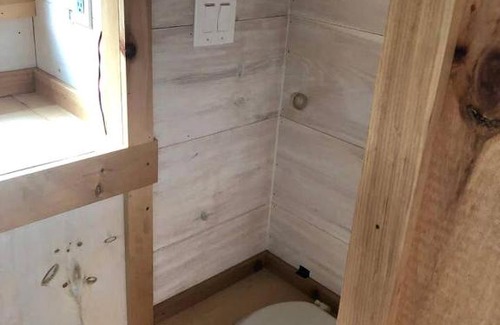 Grandview House | Gorgeous Tennessee Tiny House Perfect for a Glamping Getaway in Grandview