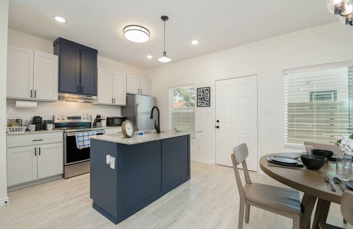 San Antonio Condo | Gorgeous townhouse, plenty of space, family-friendly & close to everything