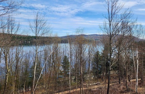 Ayers Cliff Condo | Gorgeous View on the lake ! Lots of Space! Lake Access