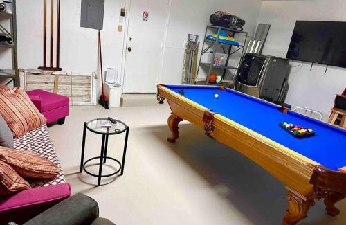 Plantation House | GORGEOUS VIEW Pool, Park, Mall, Beaches, Airport