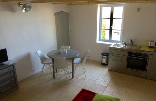 Bargeme House | Gorges du Verdon Charming house 4 pers Village classified Shaded private patio