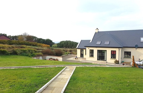 Doolin Cottage | 'Gorsehill' Bright And Spacious With Stunning Panoramic Coastal Views