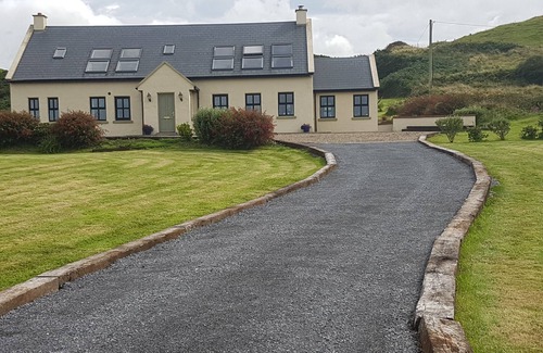 Doolin Cottage | 'Gorsehill' Bright And Spacious With Stunning Panoramic Coastal Views