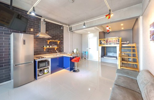 Goseong-gun House | Goseong Cnblue Oceanview Pension