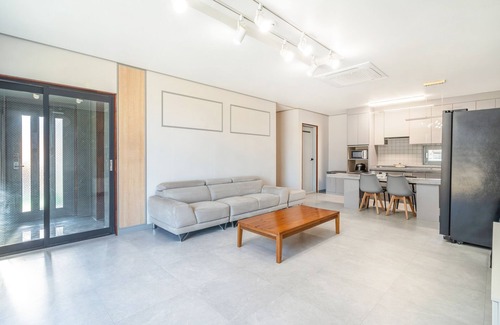 Goseong House | Goseong Hoostay Caravan Pension