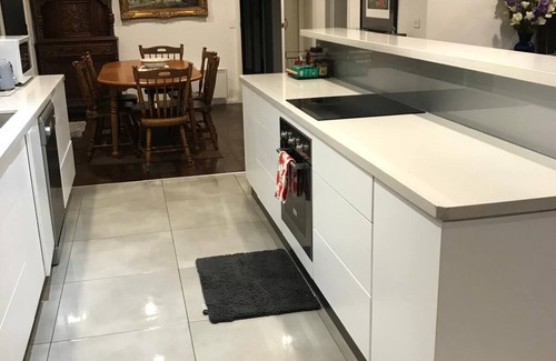 Blackheath House | Govetts Leap lookout cottage